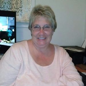 Meet your Posher, Lois